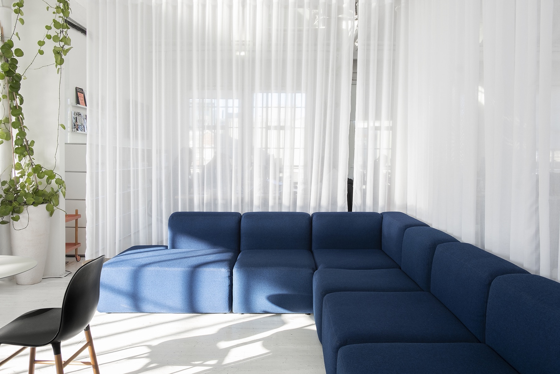 Lounge clippings-london-office-9