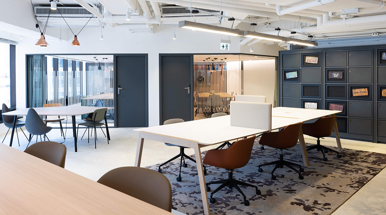 A Tour of Regus’ Hong Kong Coworking Space