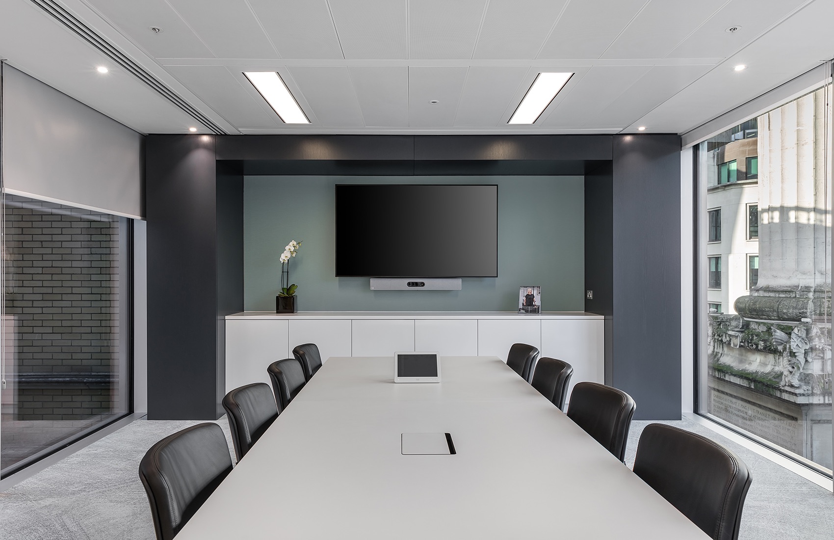 Conference room sanlam-london-office-10