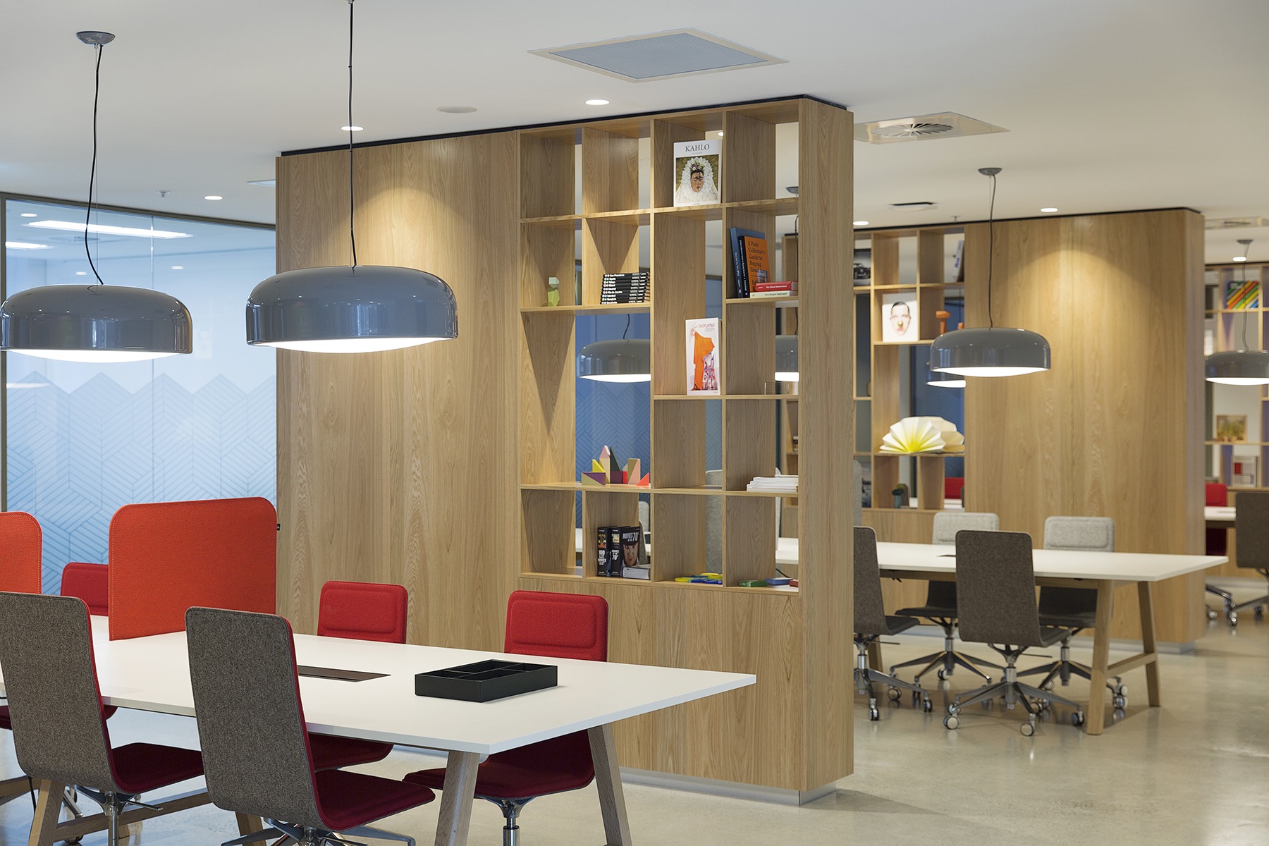 Open-plan workspace spaces-coworking-rialto-office-10