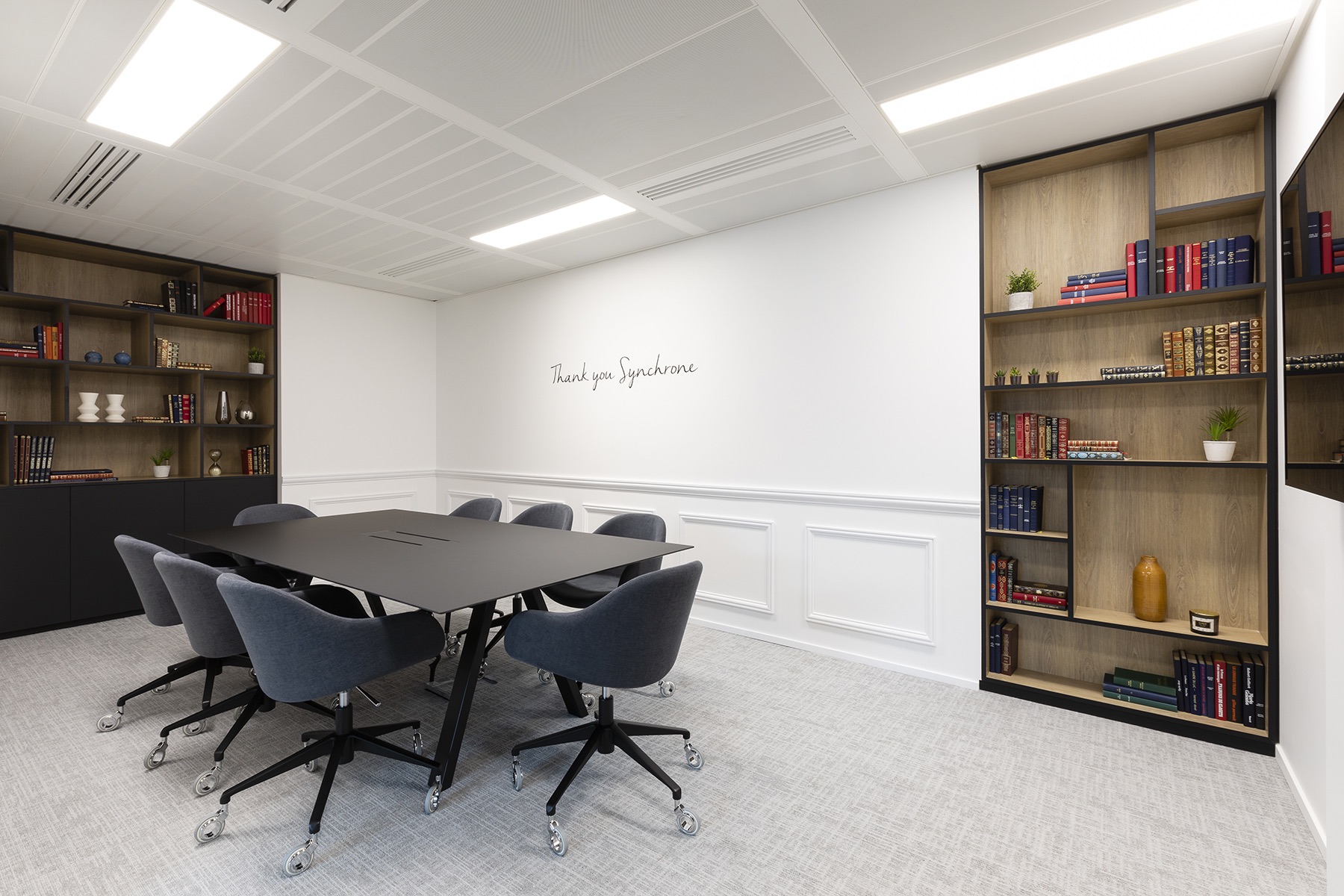 Meeting room synchrone-paris-office-8