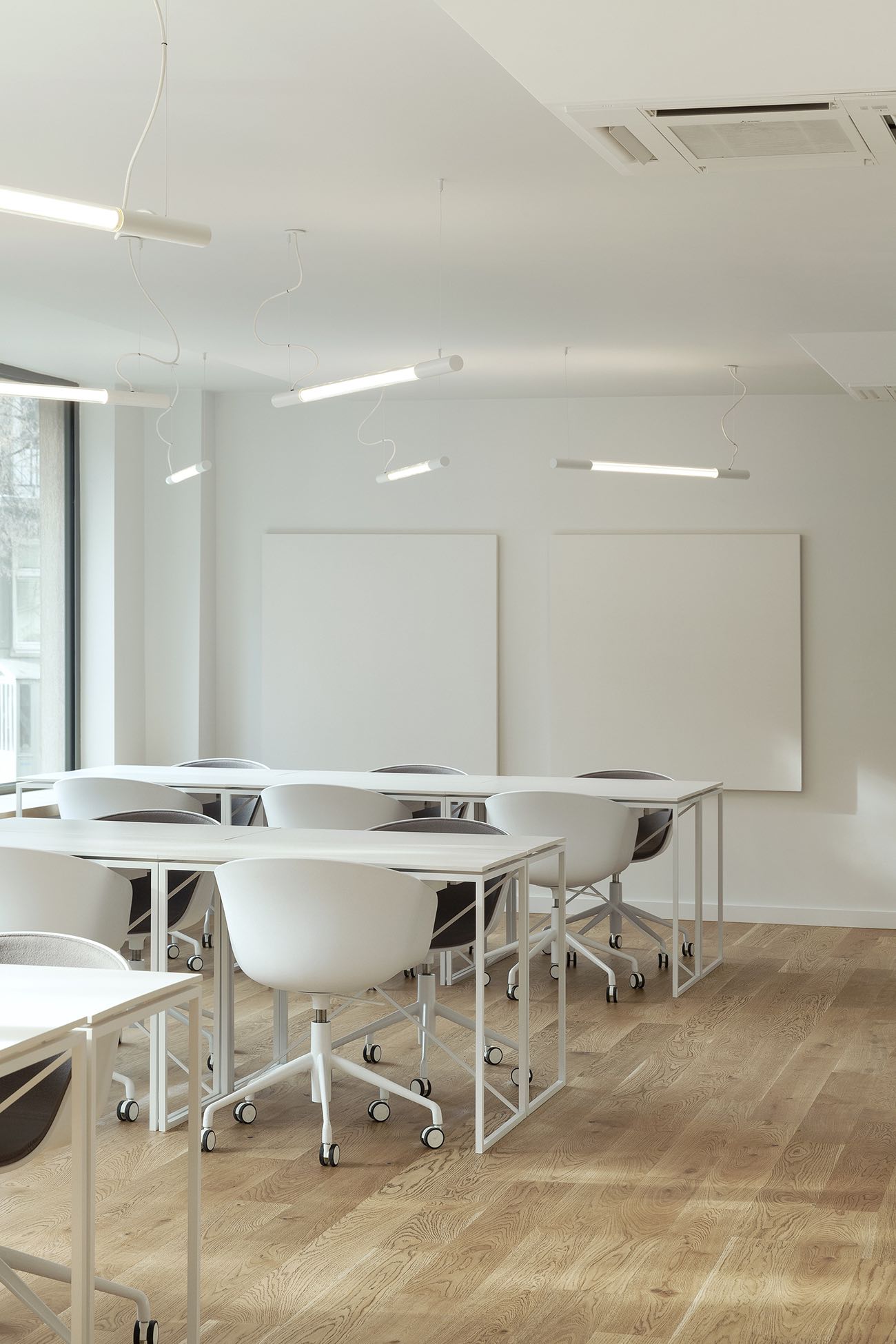 Collaborative space econt-sofia-office-4