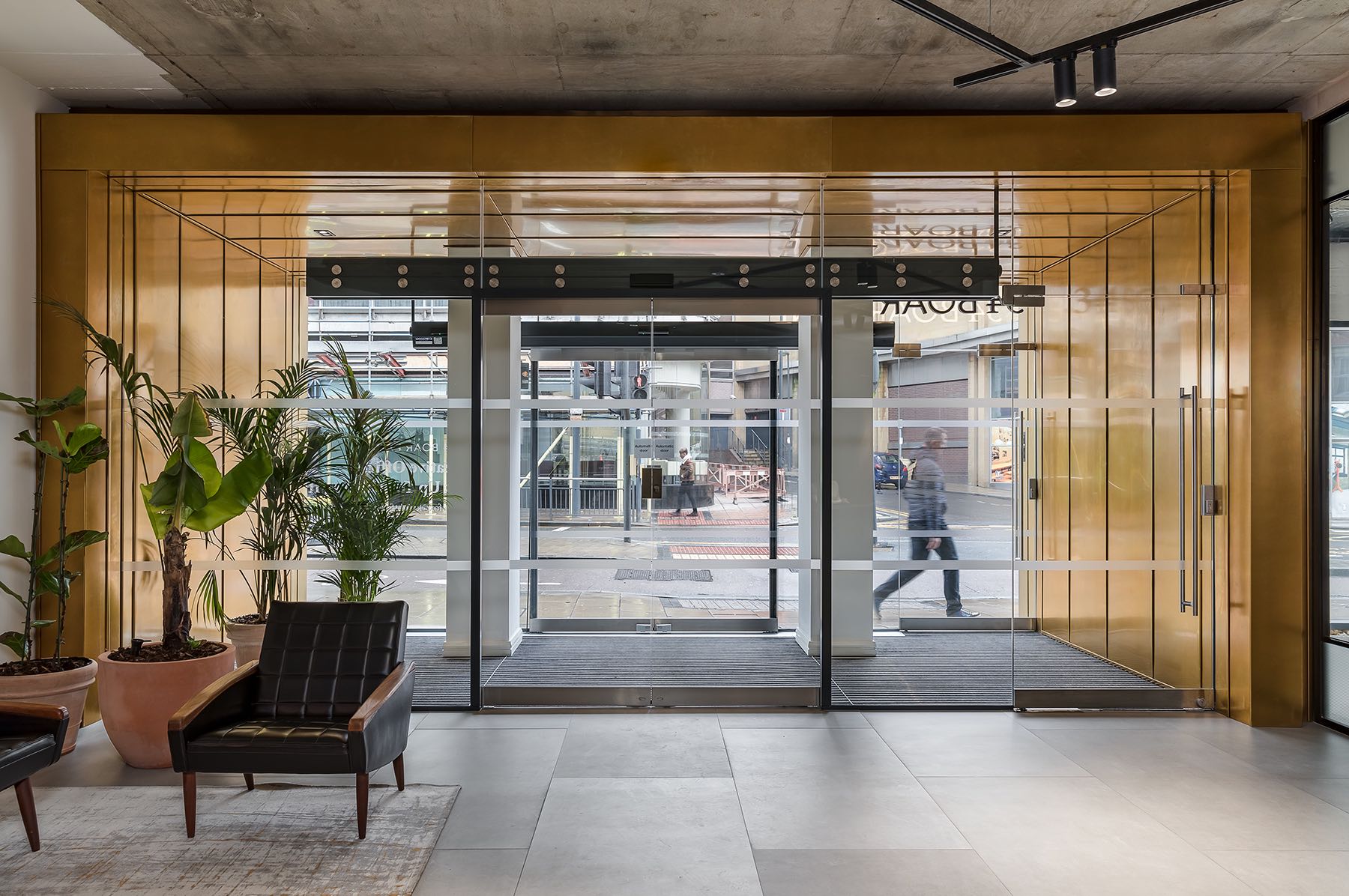 Lobby kinrise-leeds-office-3