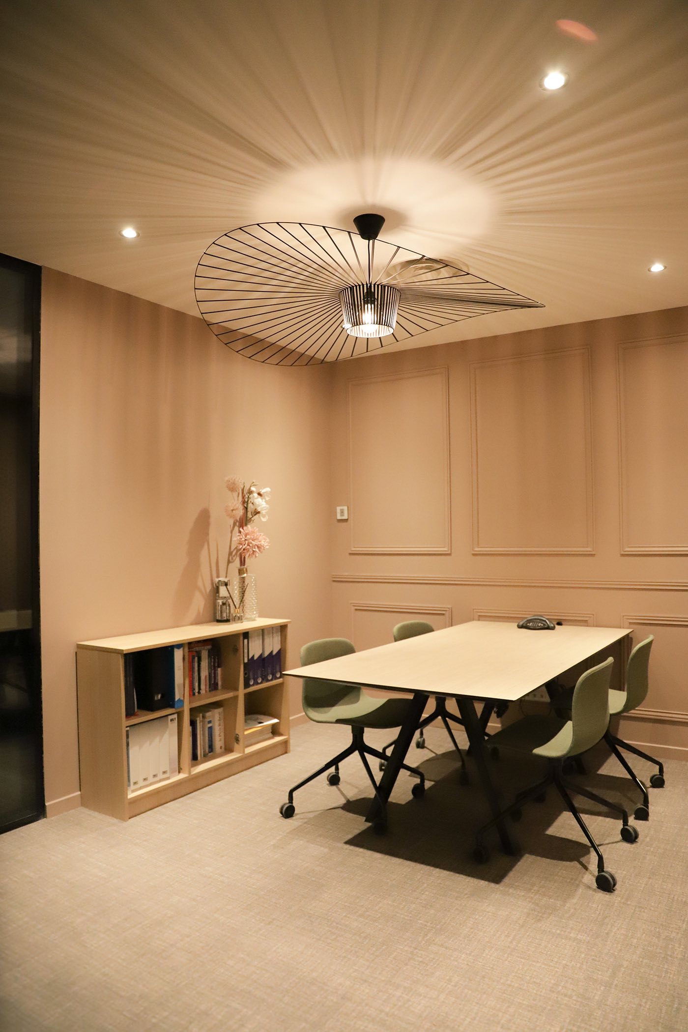 Meeting room le-village-paris-office-4