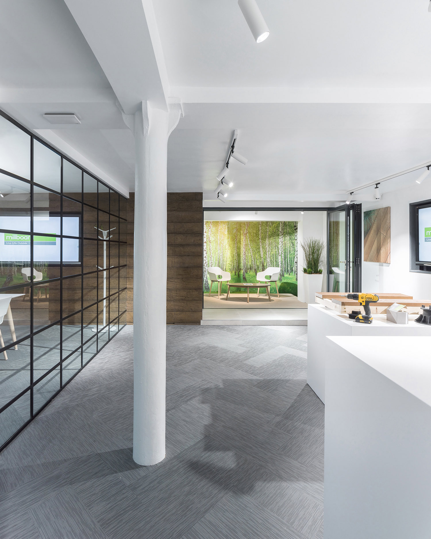 Breakout space millboard-london-office-8