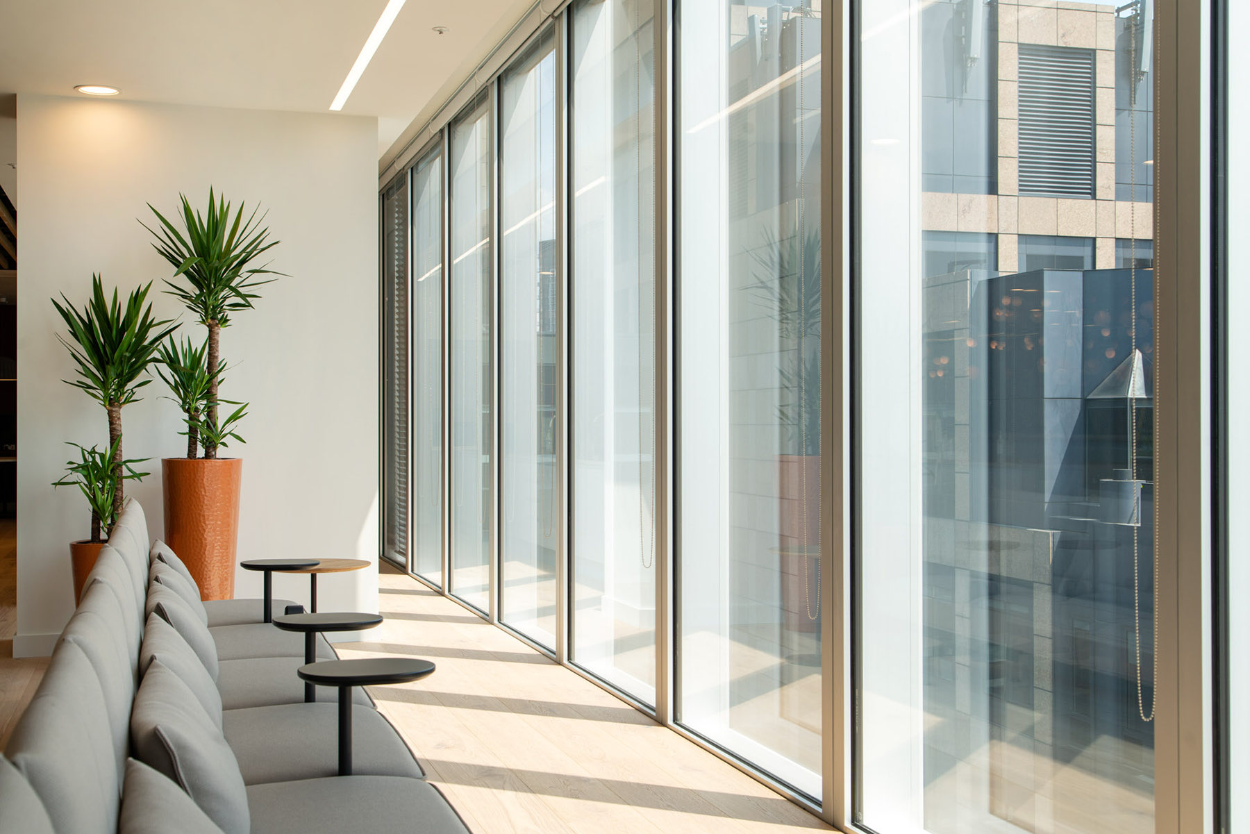 Lounge infrared-london-office-7