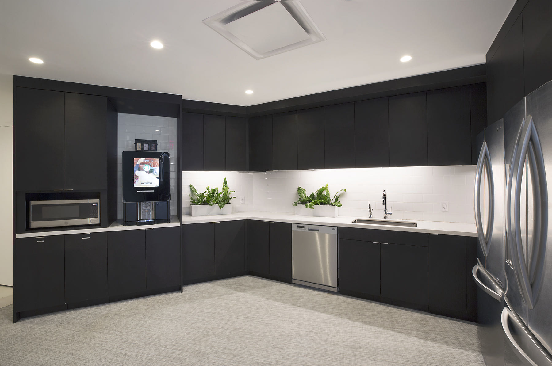 Kitchen cny-group-nyc-office-9