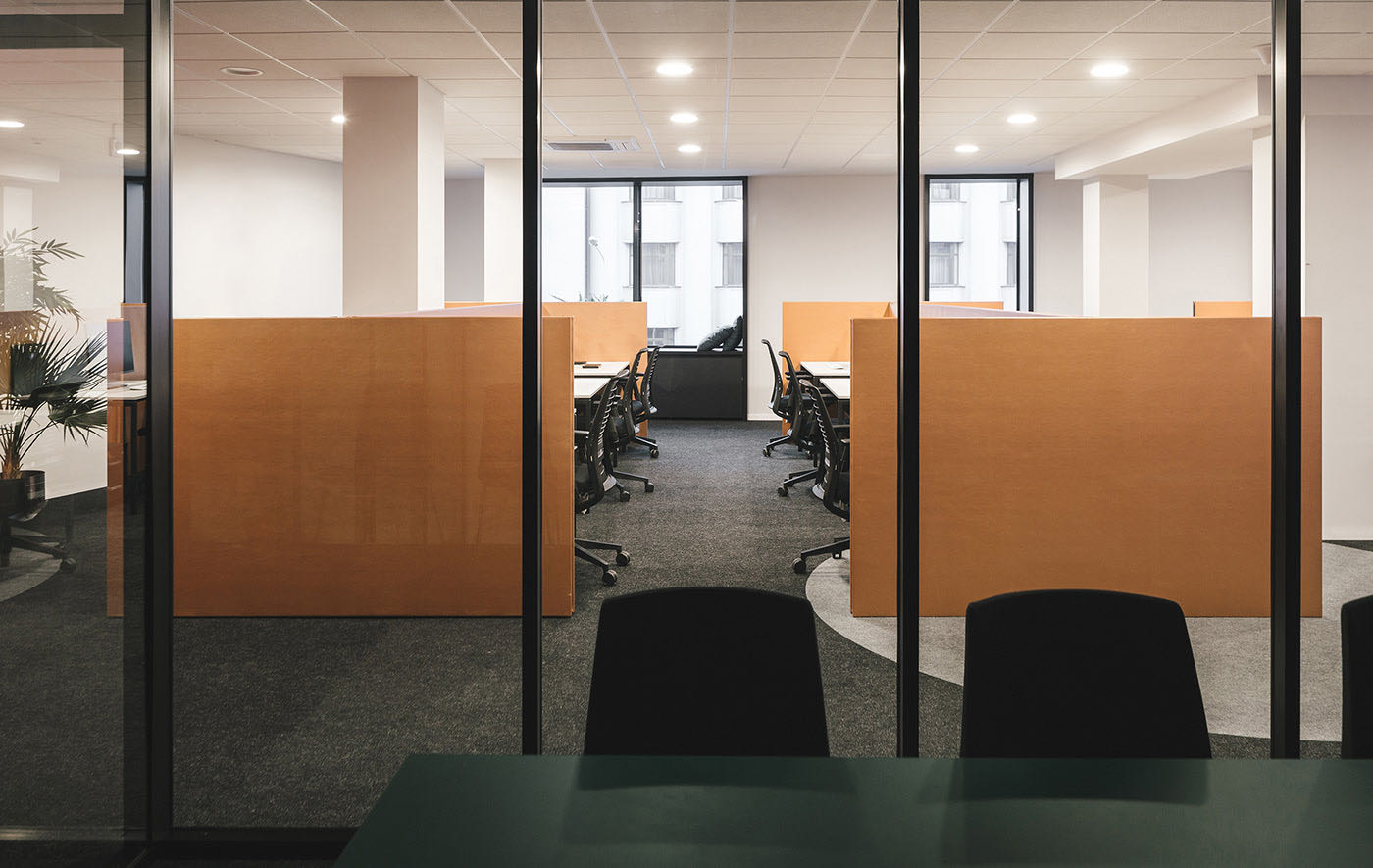 Open-plan workspace admitad-minsk-office-4