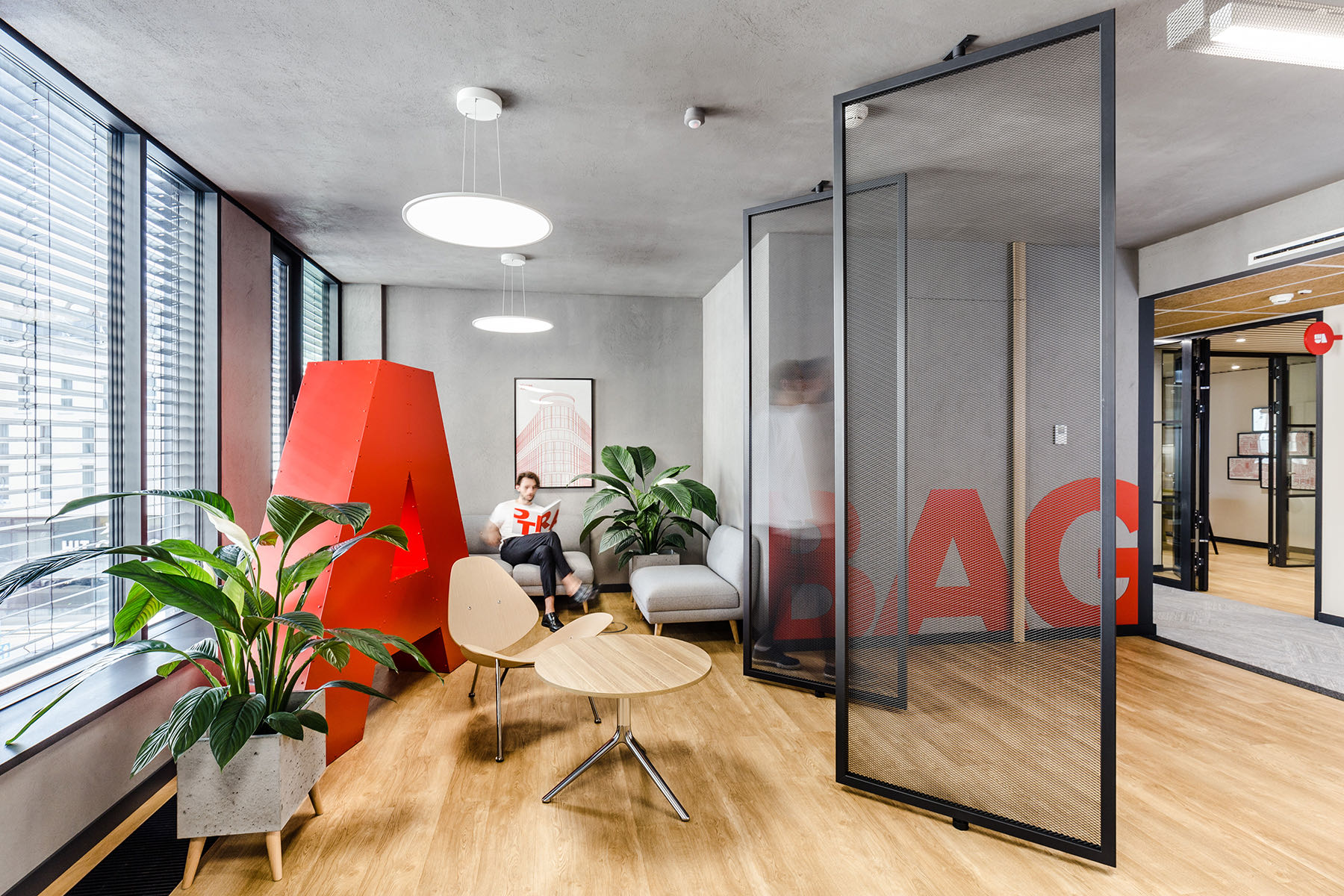Waiting area strabag-warsaw-office-2