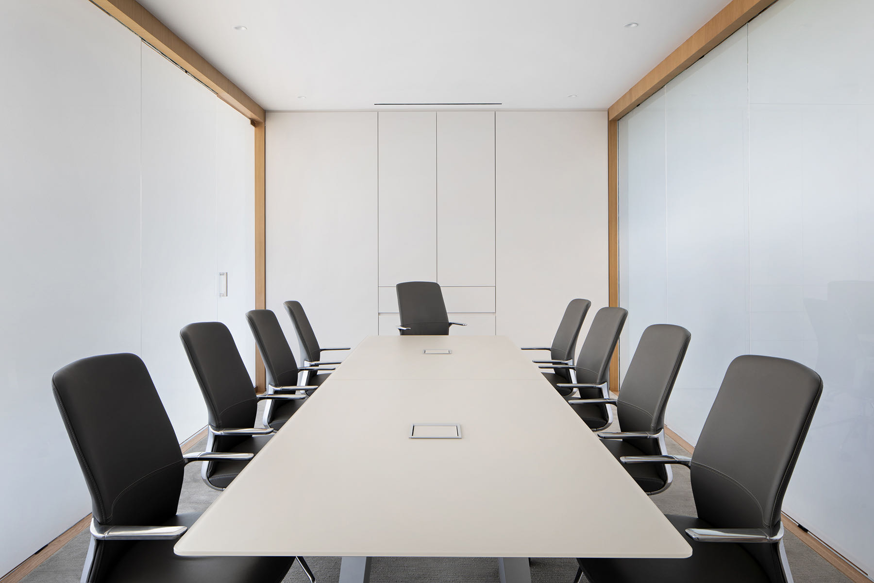 Meeting room audemars-piguet-office-10