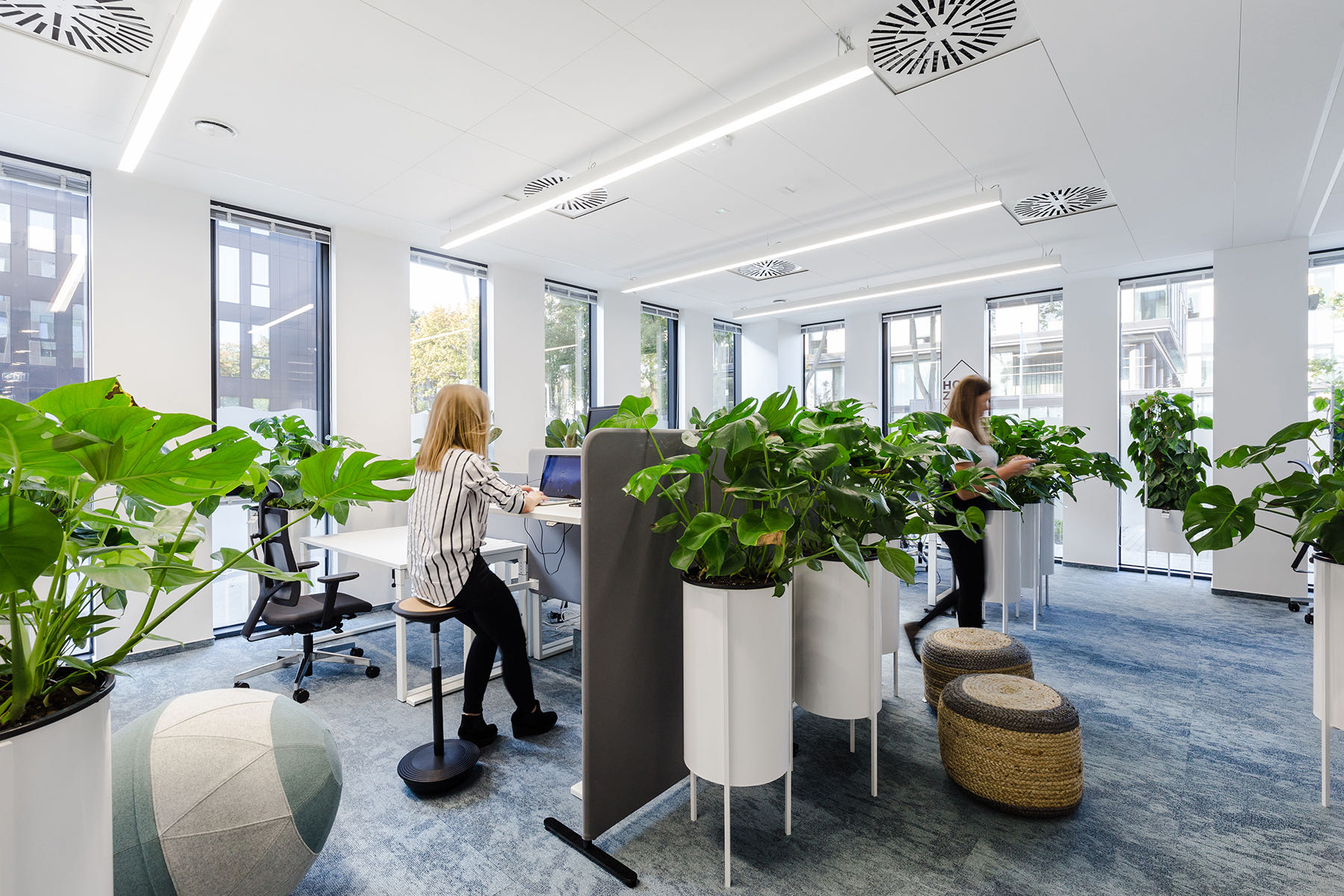 Open-plan workspace nordea-gdynia-office-11