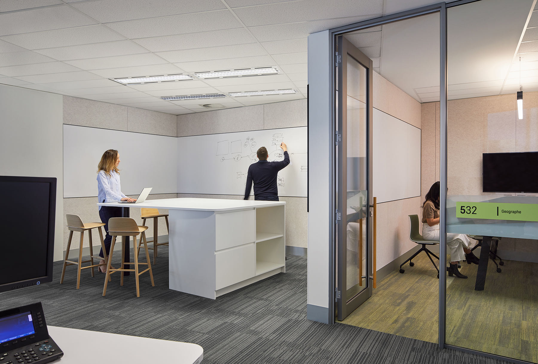 Brainstorming room wa-office-perth-7
