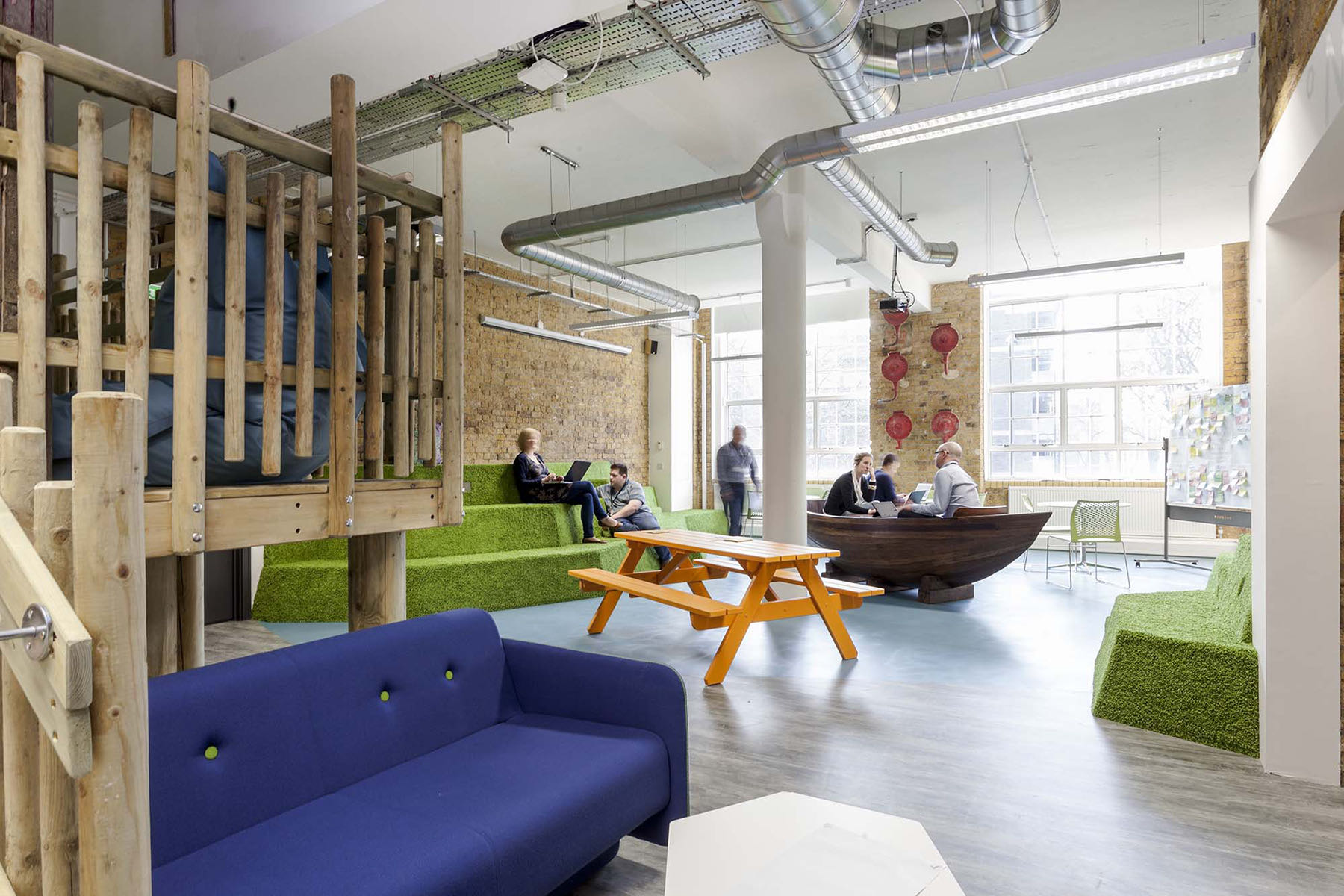 A Look Inside Friends of the Earth’s Eco-Friendly London Office