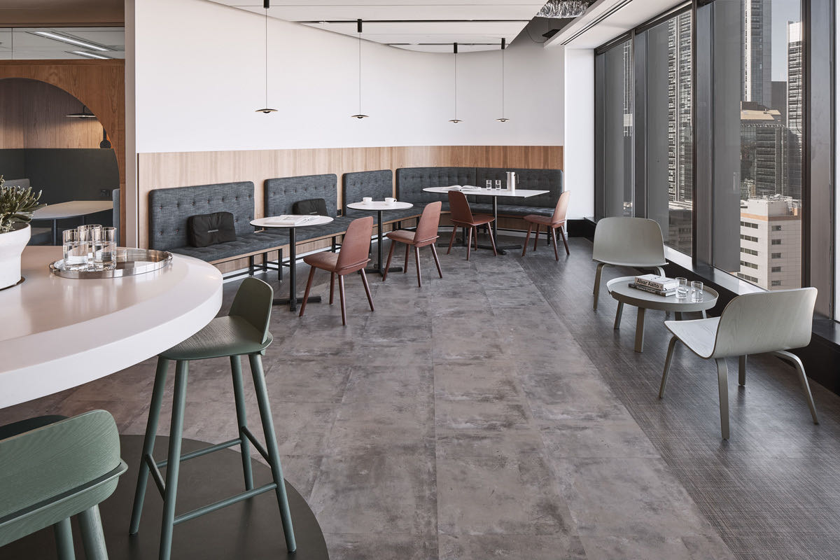 Café / communal space yancoal-sydney-office-6