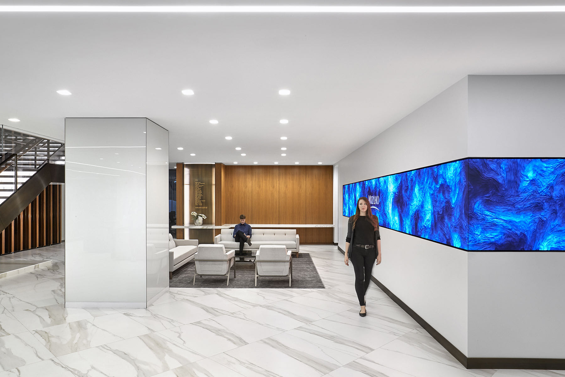 A Look Inside Mizuho Bank's New NYC Office - Officelovin