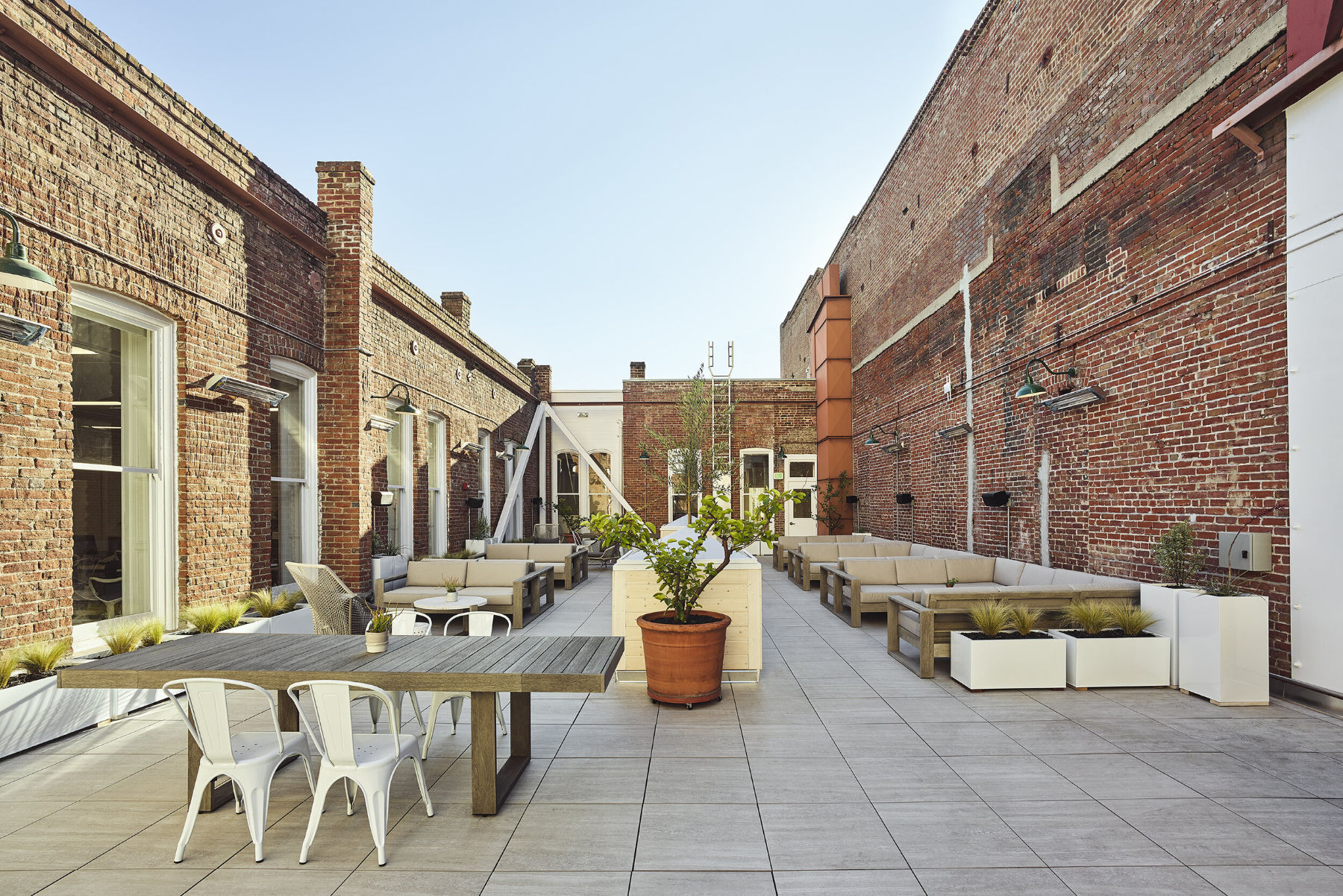 Terrace thredup-office-14