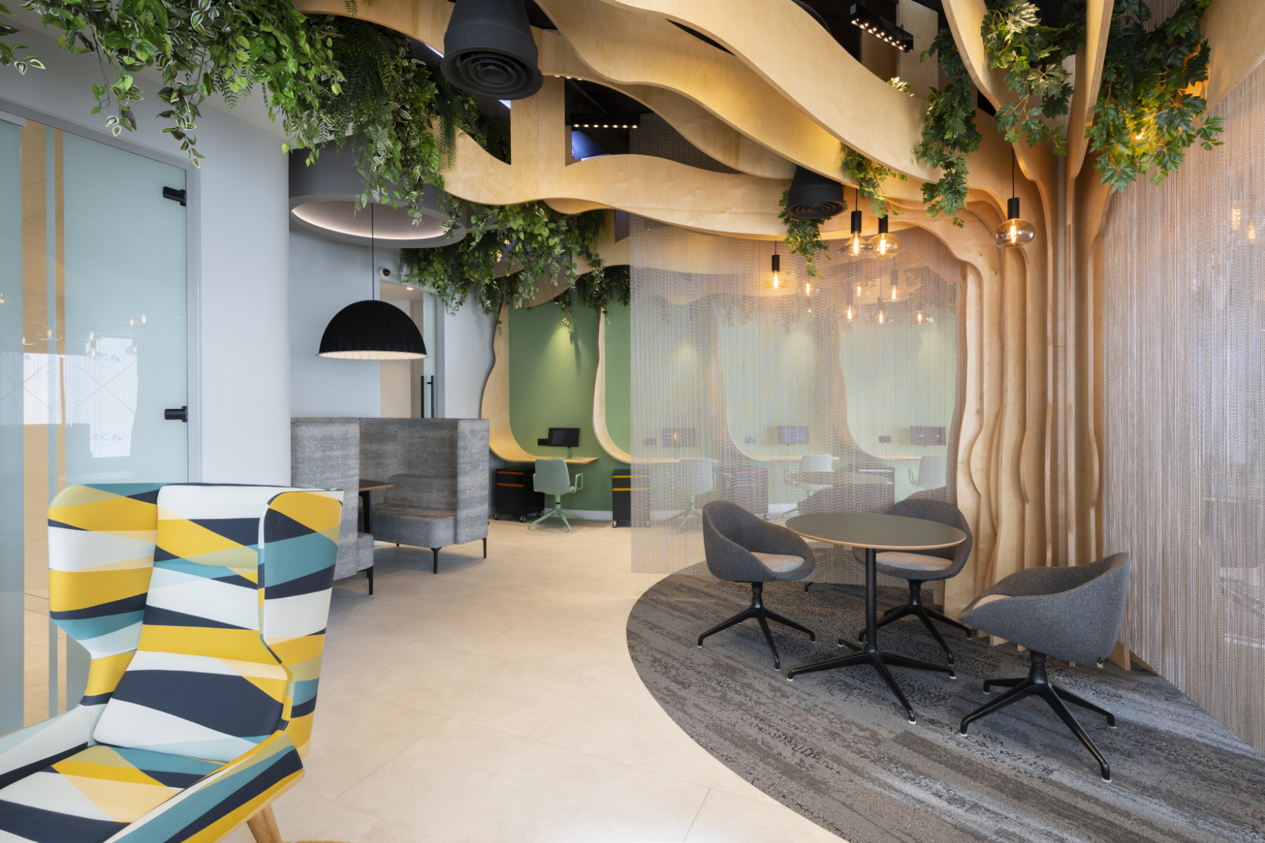 Breakout space jn-bank-office-1