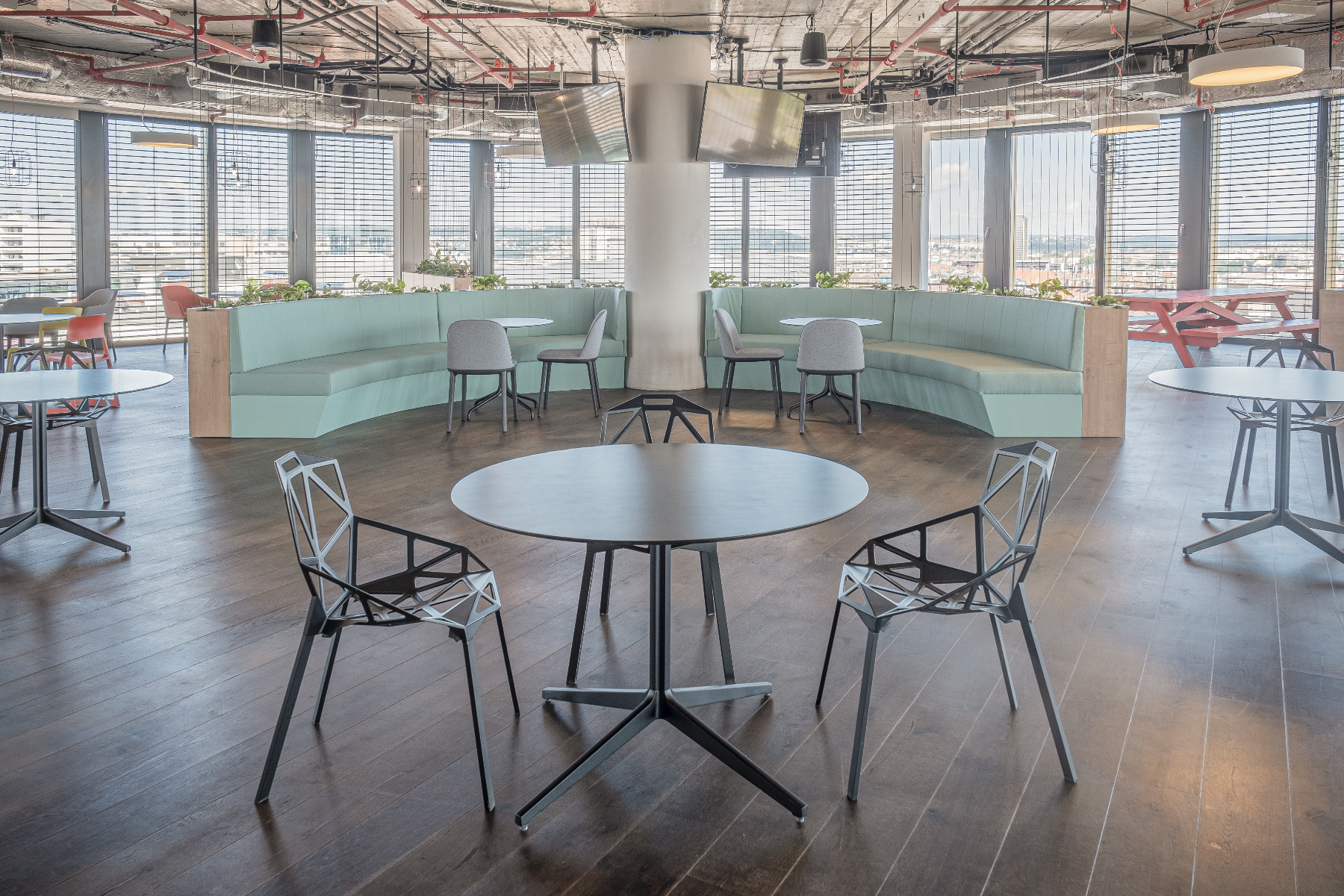 Communal space avast-prague-hq-3