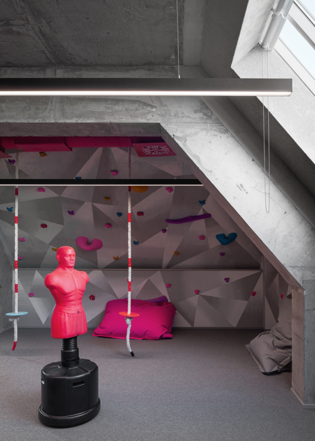 A Look Inside more.tv’s New Moscow Office