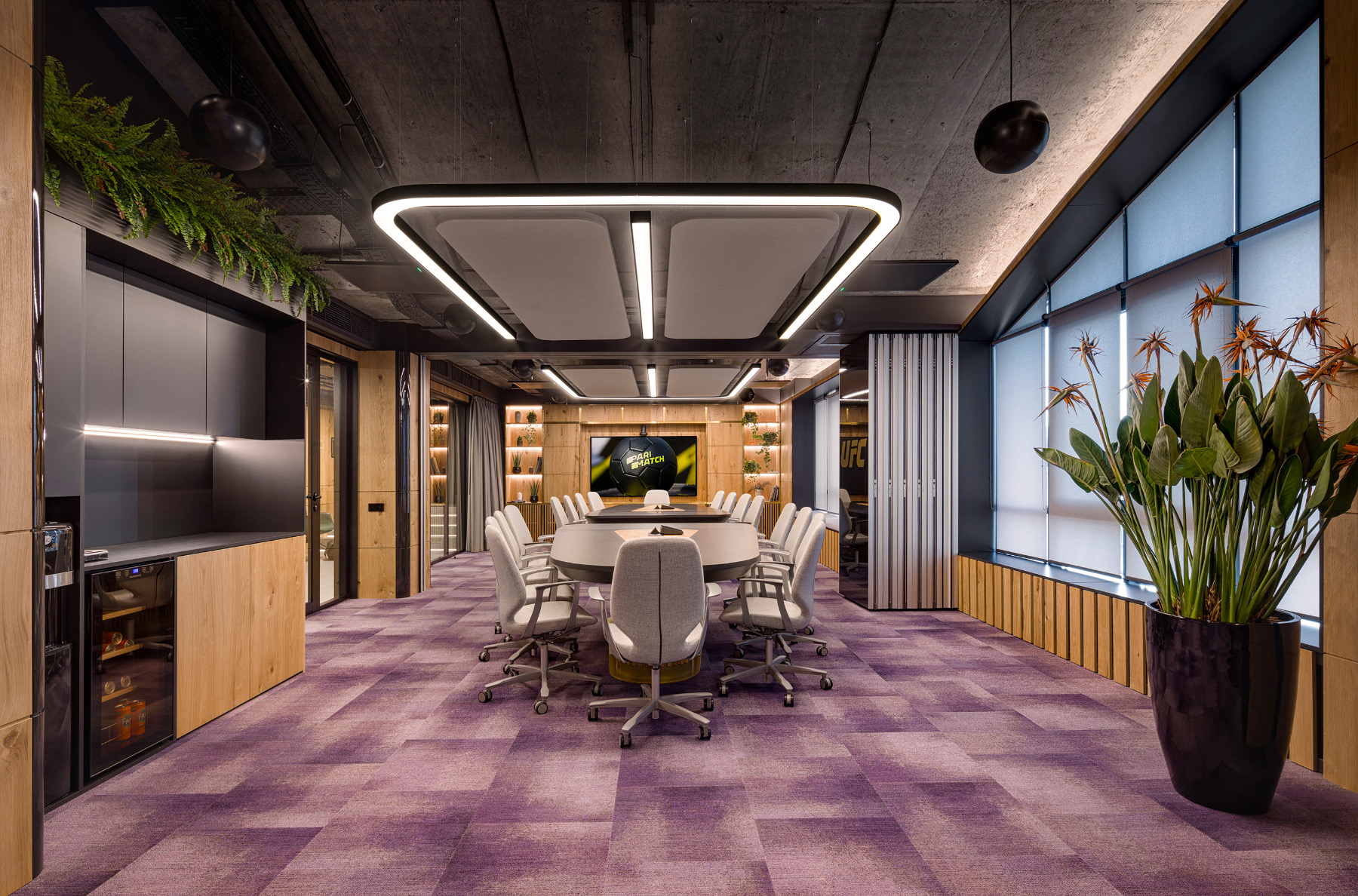 Meeting room parimatch-tech-office-1