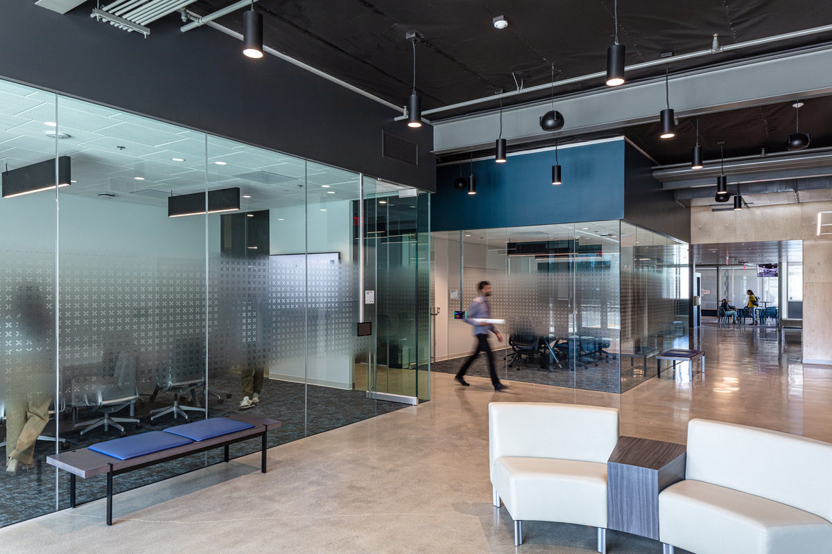 breakout space Social Gas Office-7