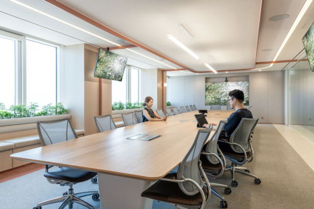 A Tour of L’Oréal’s New Seoul Office