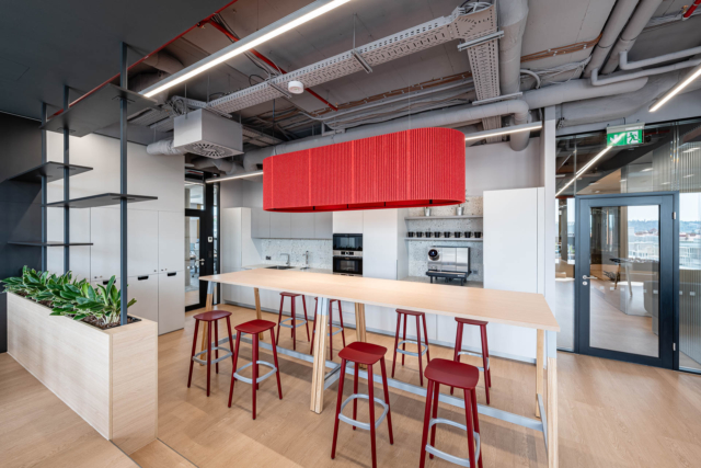 A Tour of NNIT’s New Prague Office