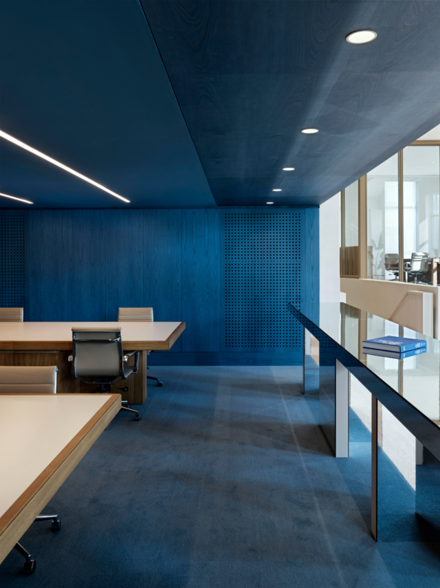 A Tour of Özlenir’s New Istanbul HQ