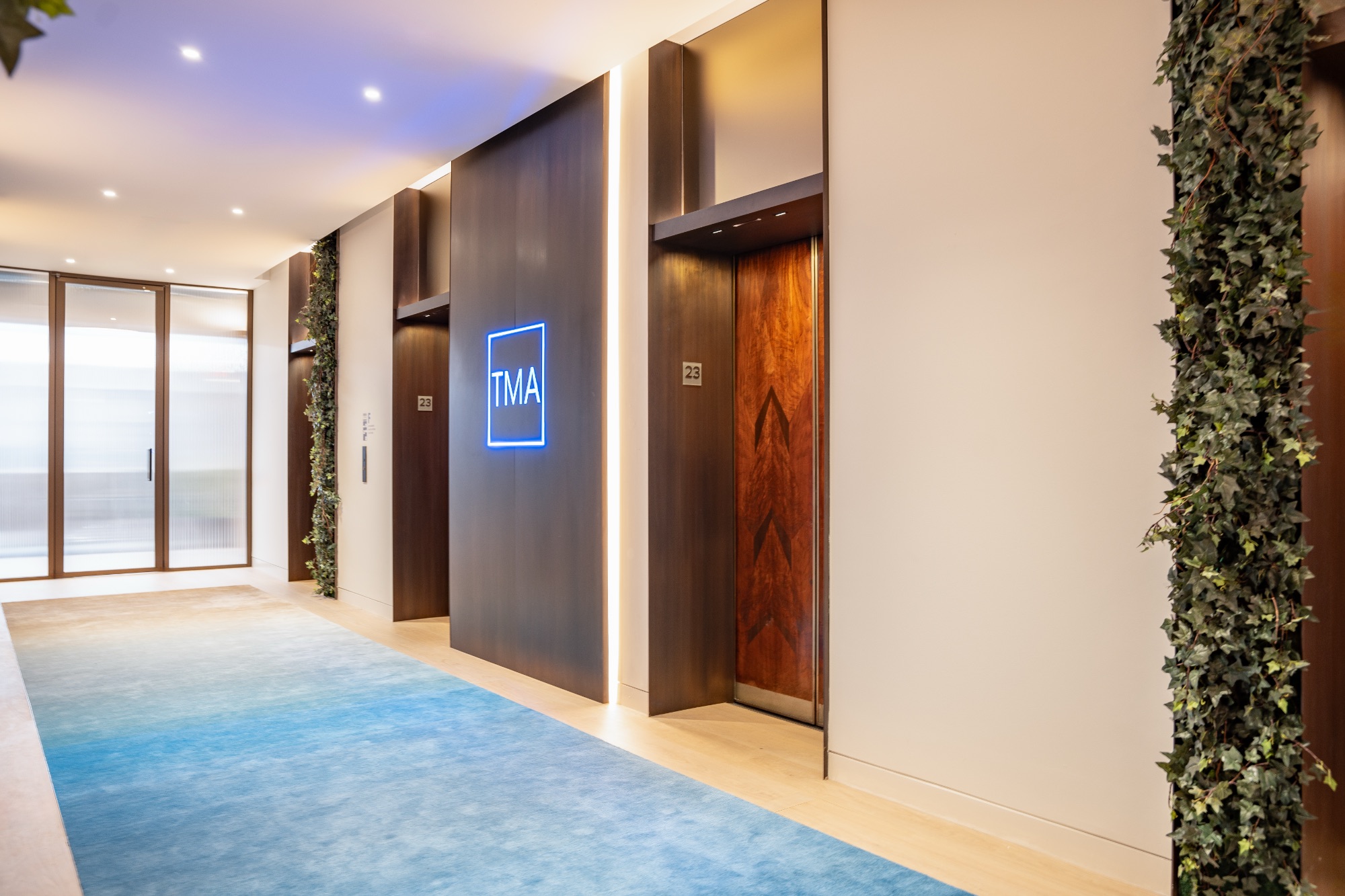 Elevator lobby ted-moudis-associates-office-13