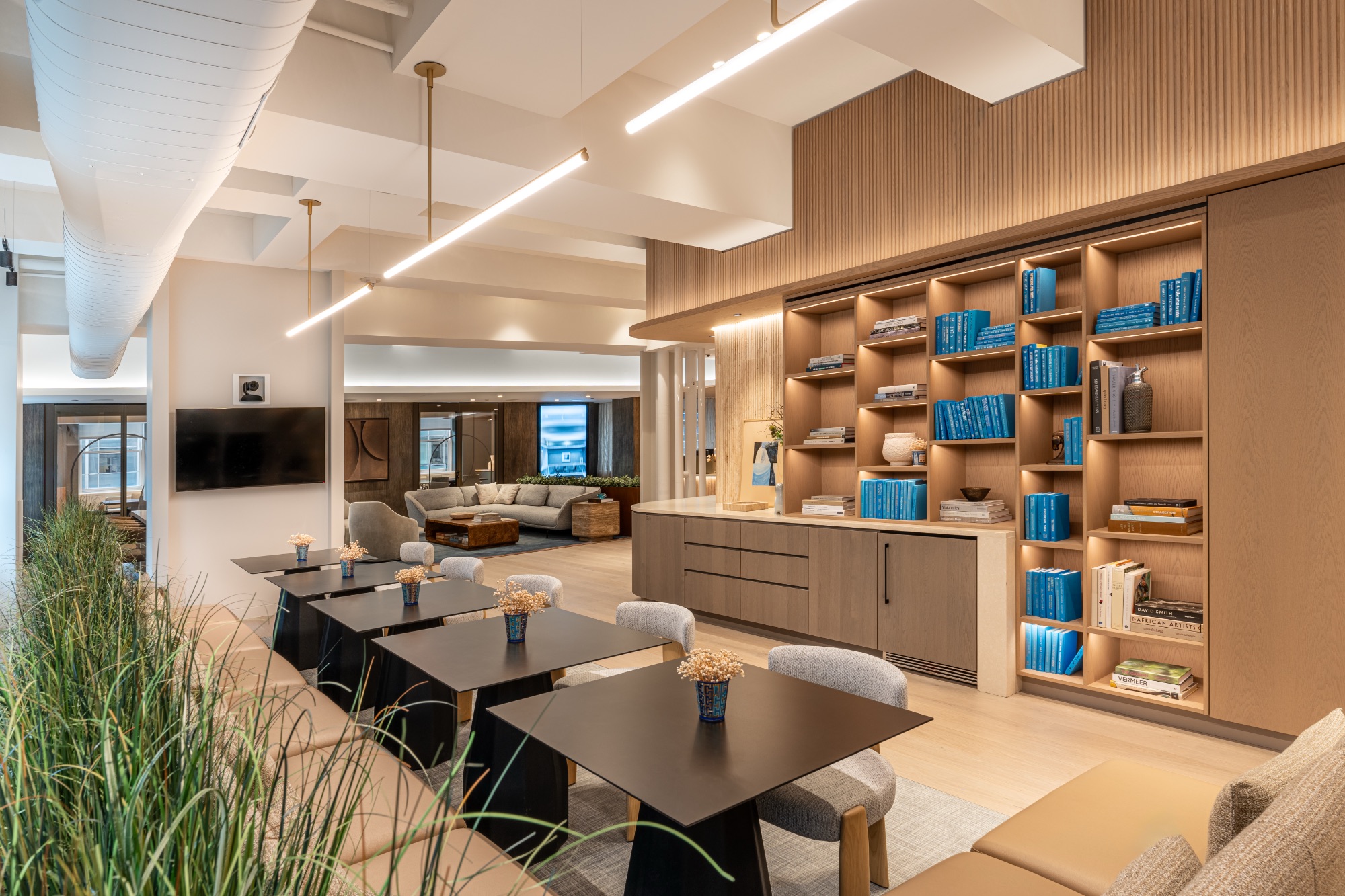 Breakout space ted-moudis-associates-office-5
