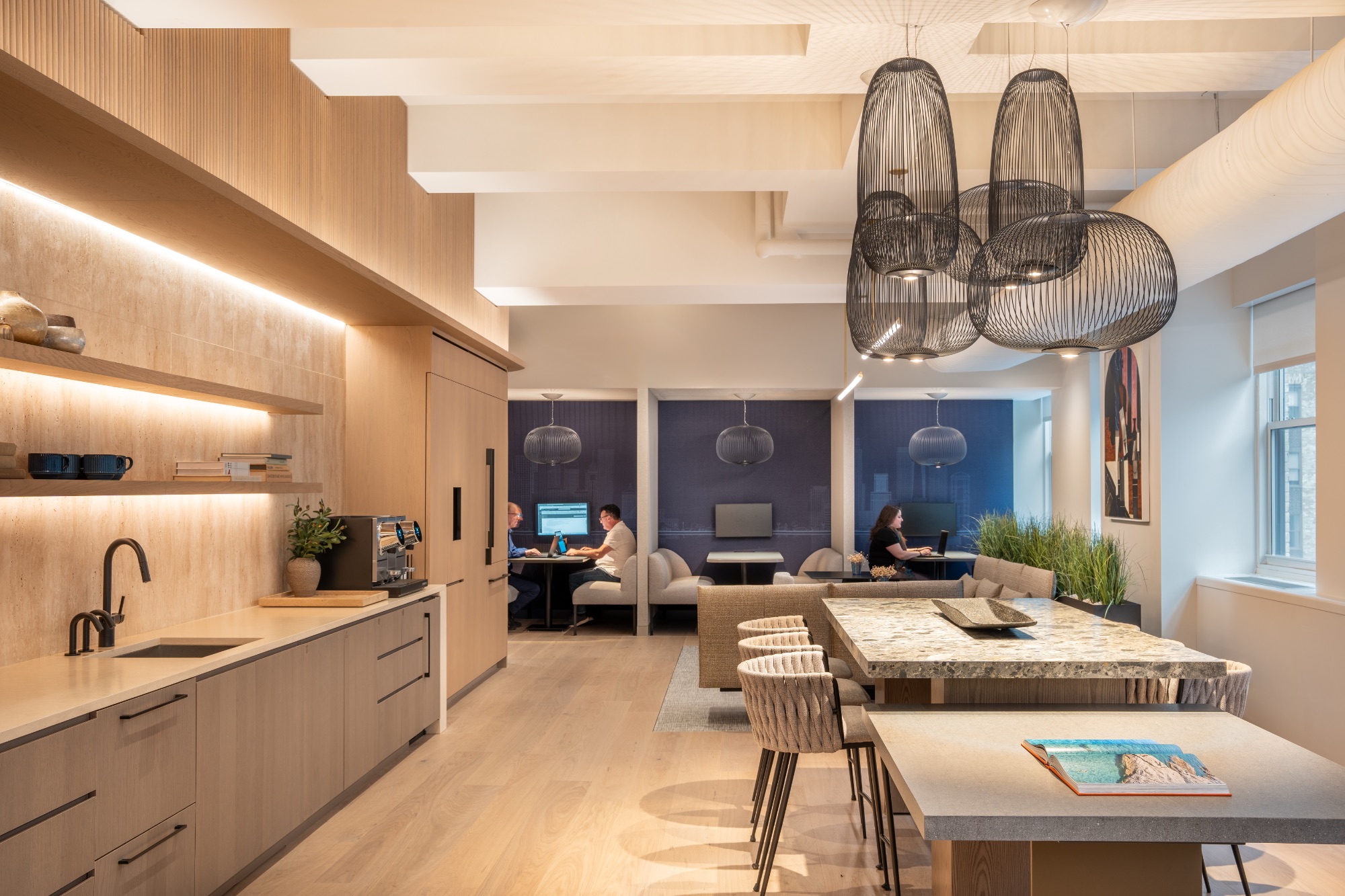 Breakout space ted-moudis-associates-office-7