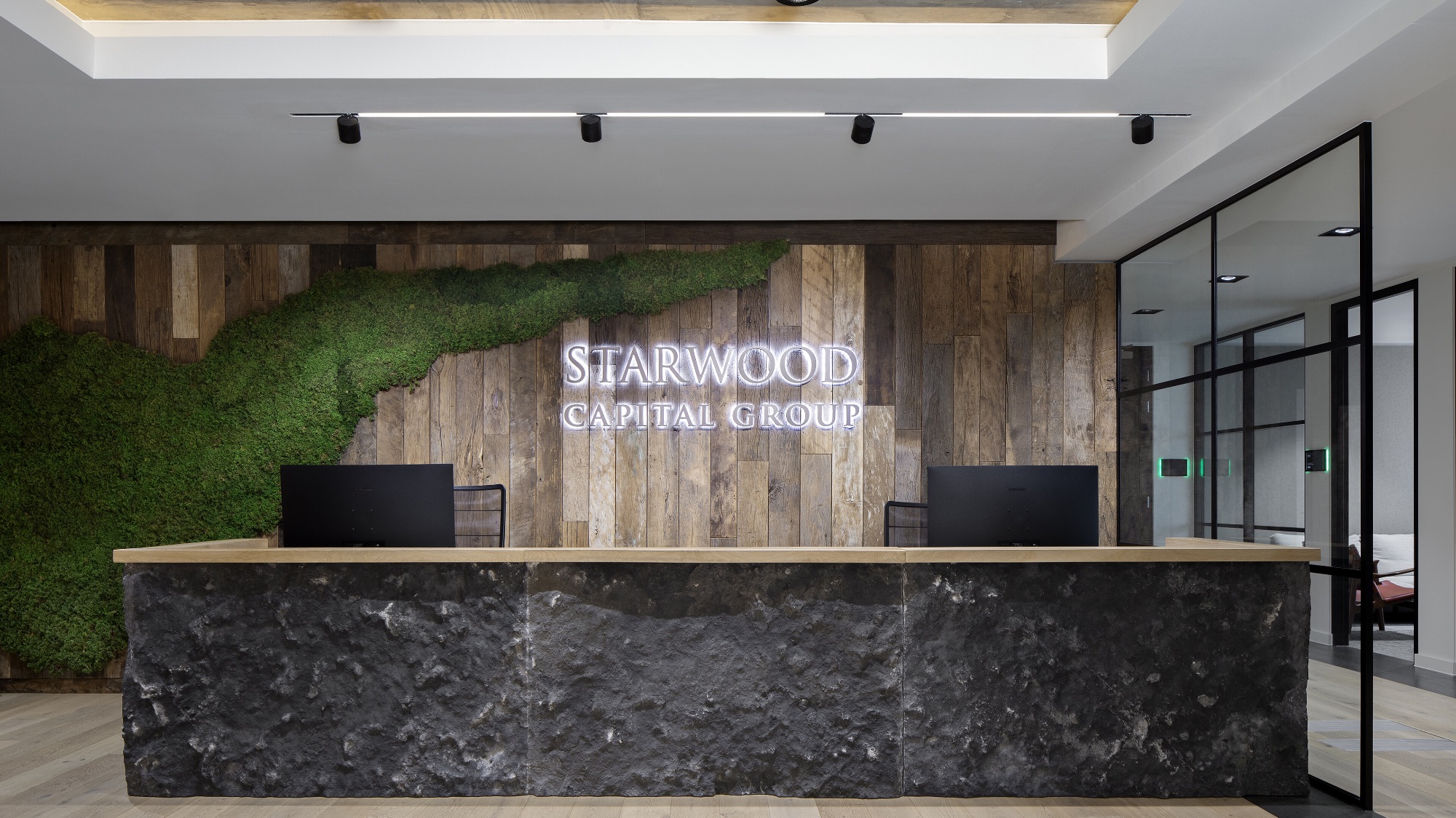 Reception starwood-capital-office-9