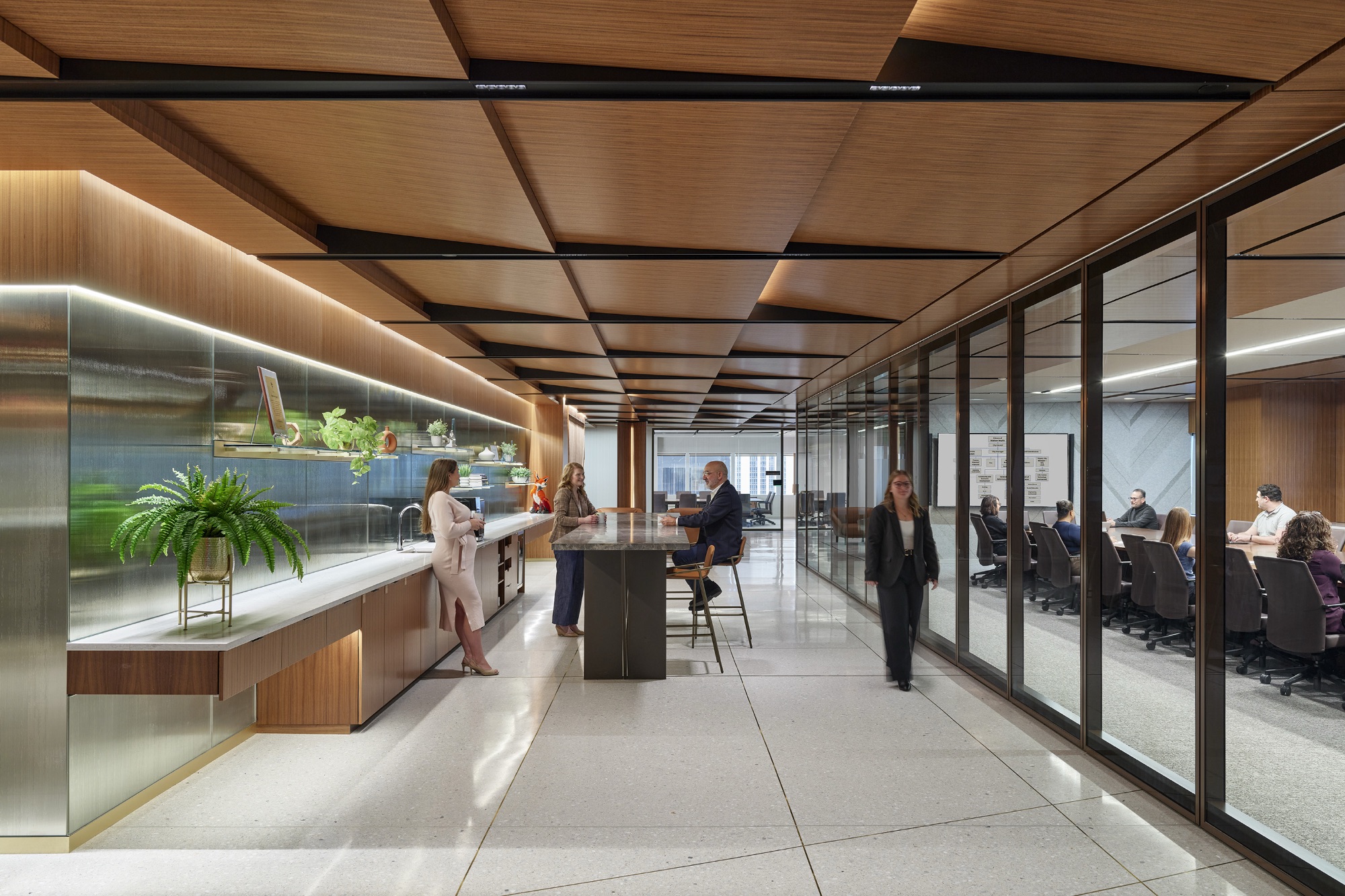 Collaborative space fca-fox-philadelphia-office-5