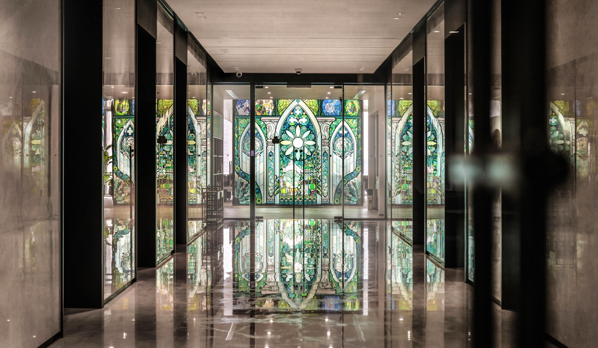 Corridor lilith-games-office-13