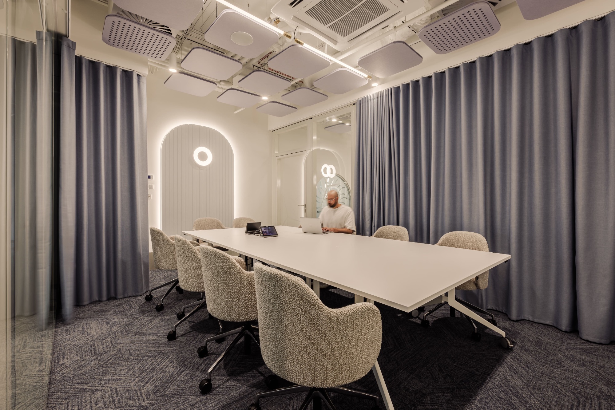 Meeting room qair-office-7