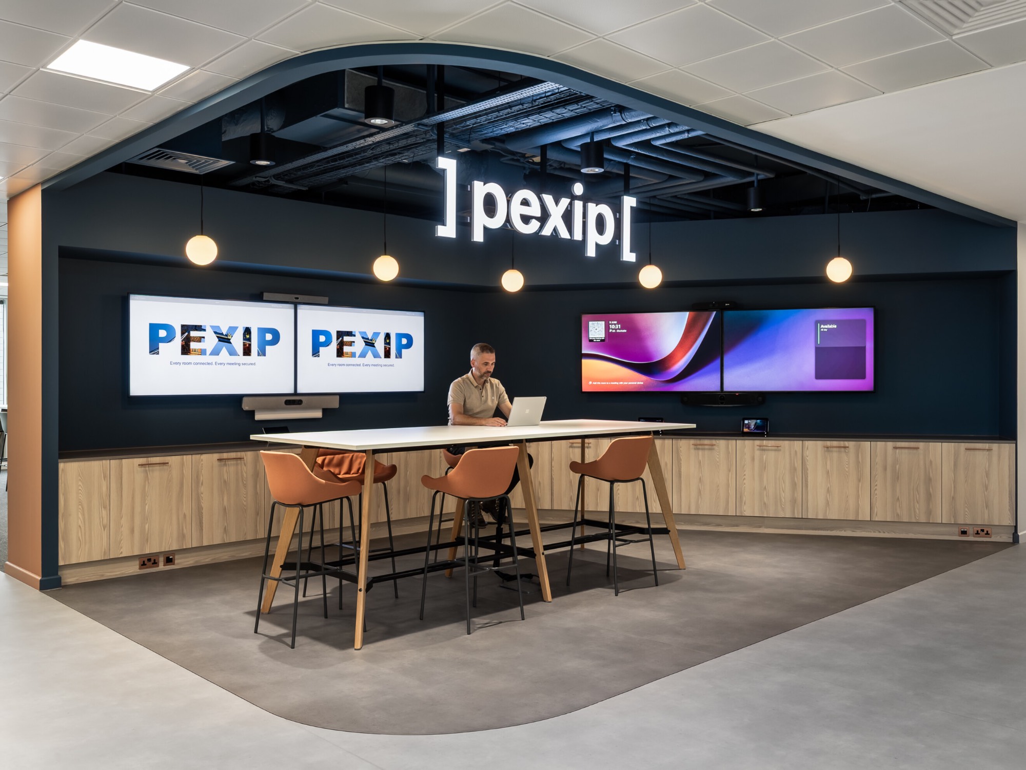 Breakout space pexip-office-5