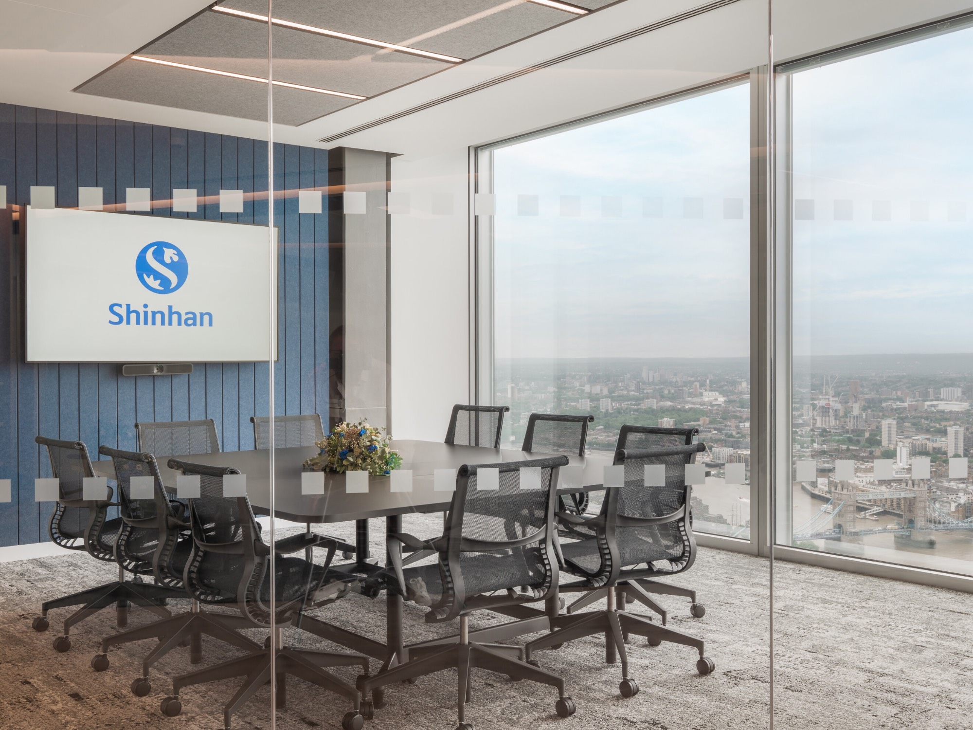 Meeting room shinhan-bank-office-5