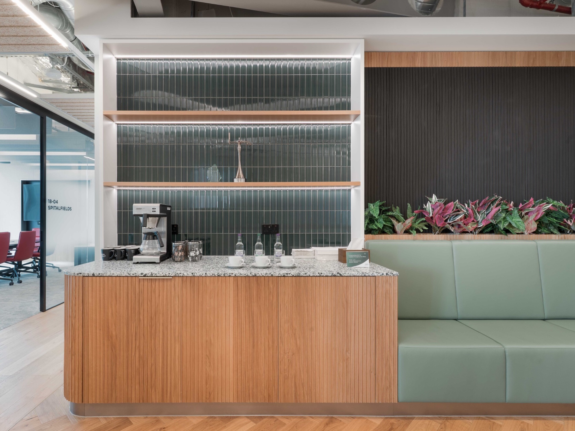 Breakout space faegre-drinker-office-7