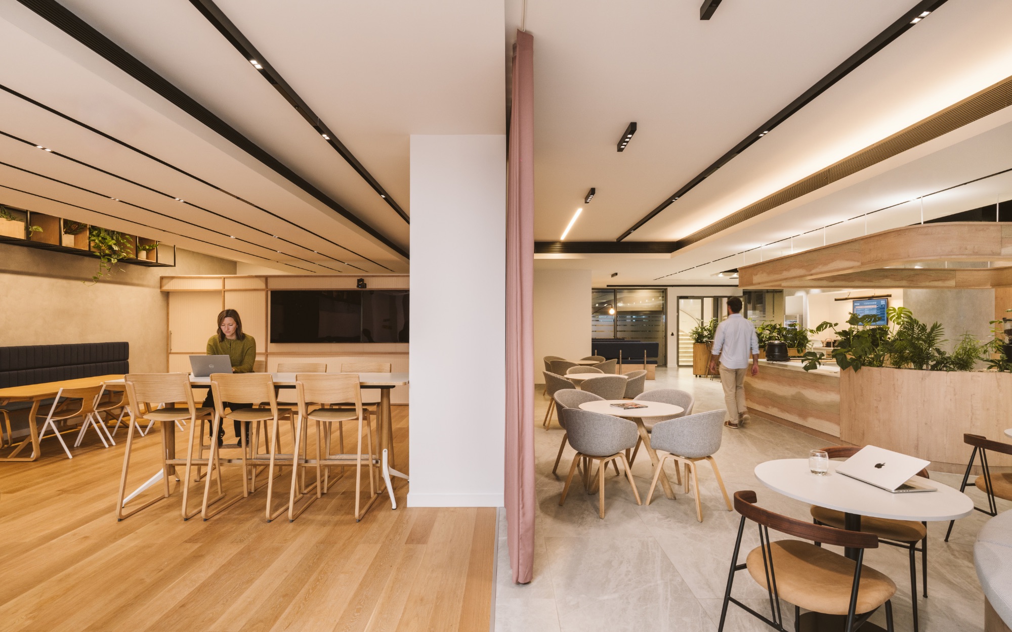 Communal space avison-young-7 – 5