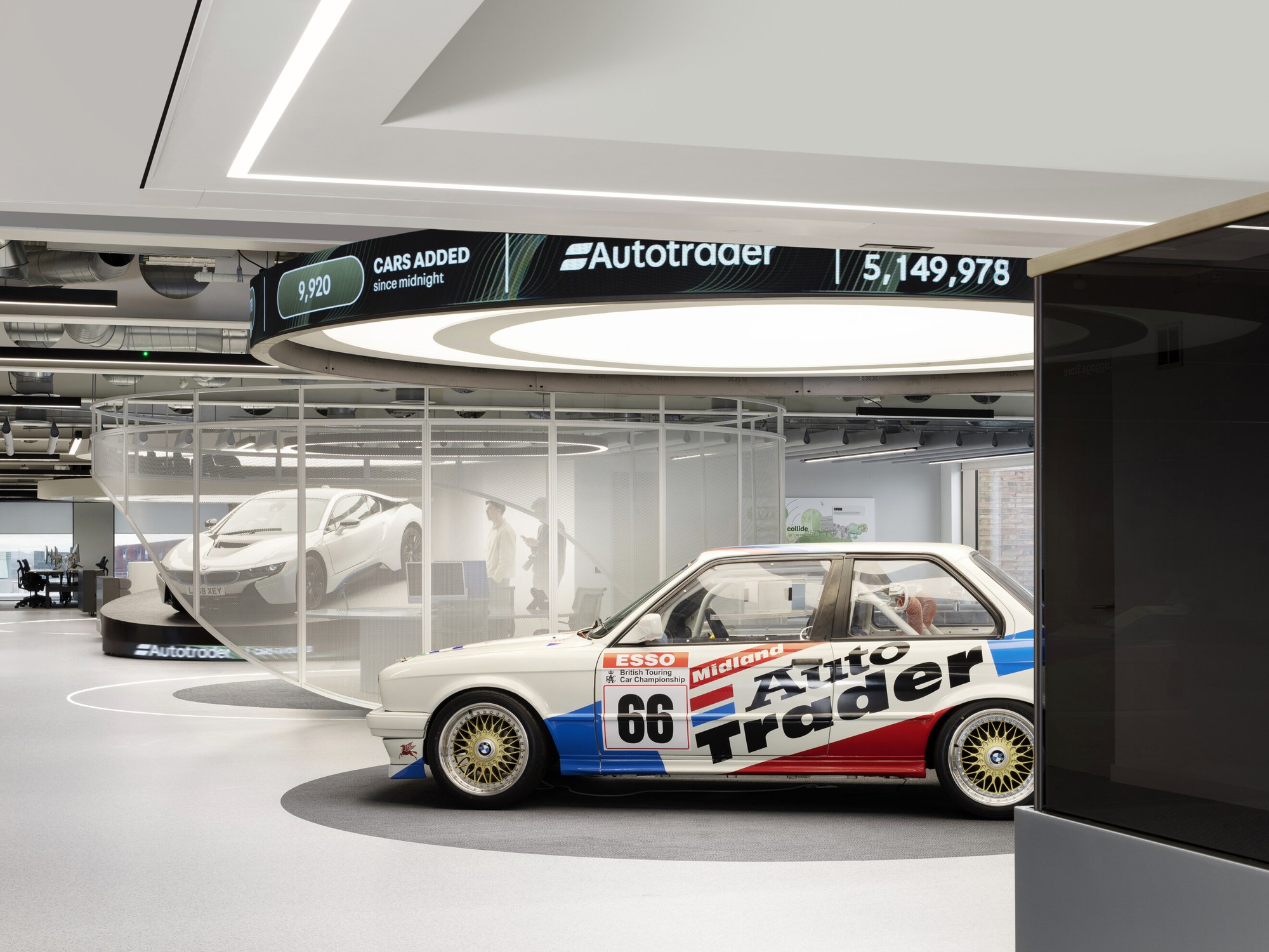Showroom autotrader-manchester-office-9