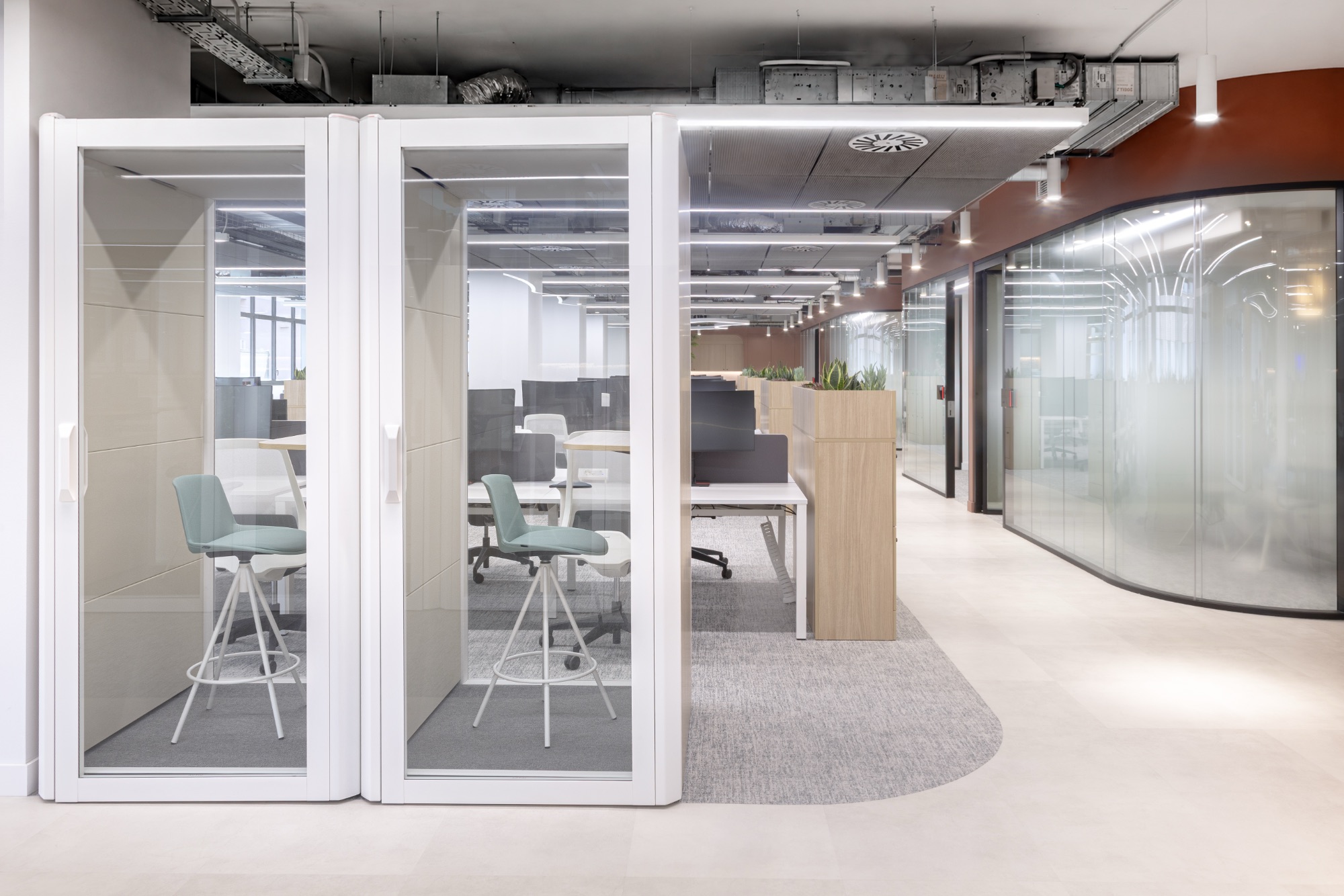 Phone booth & Open Space criteo-barcelona-office-1