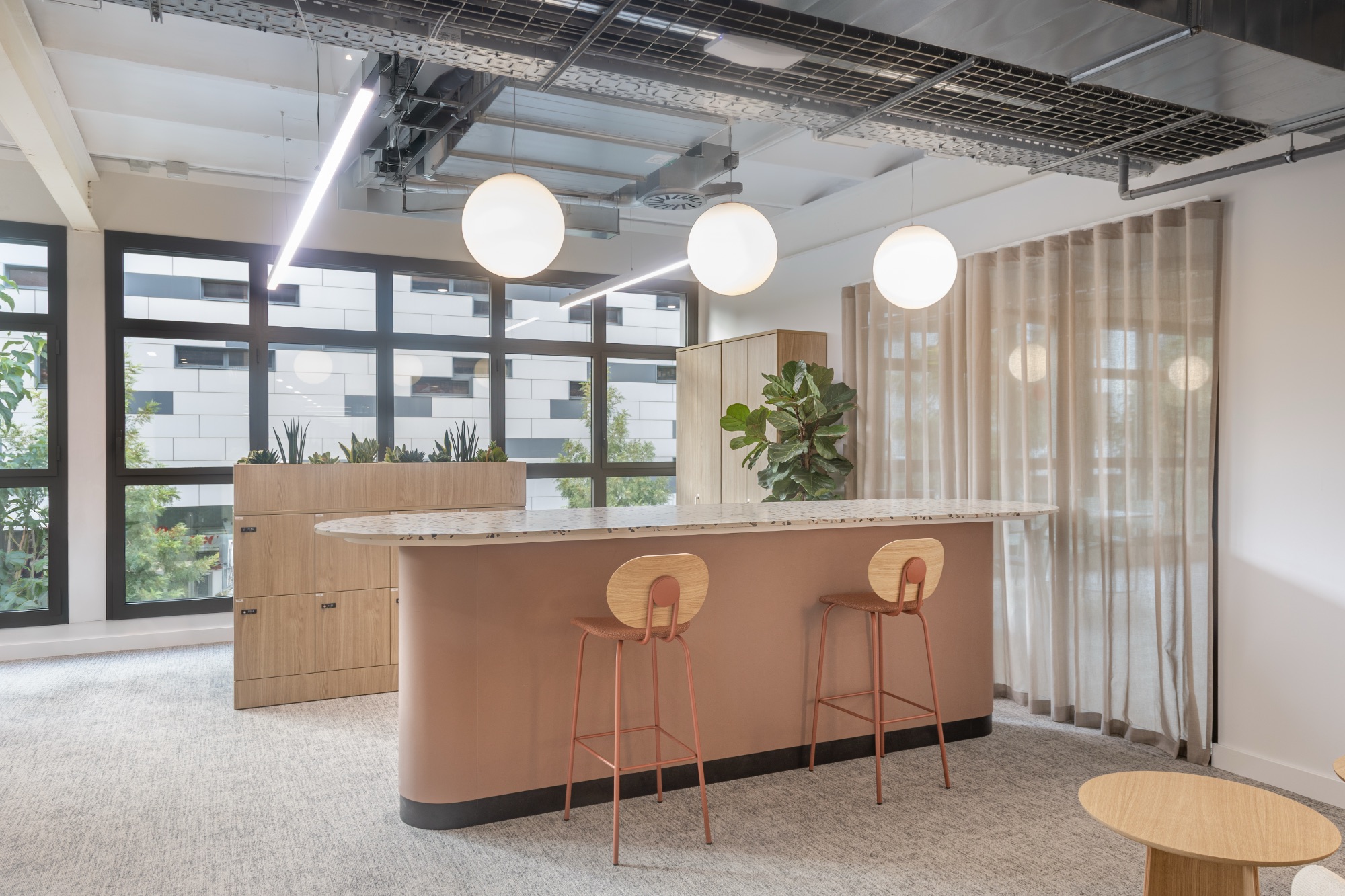 Genious bar criteo-barcelona-office-9