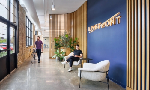 livefront-office-3