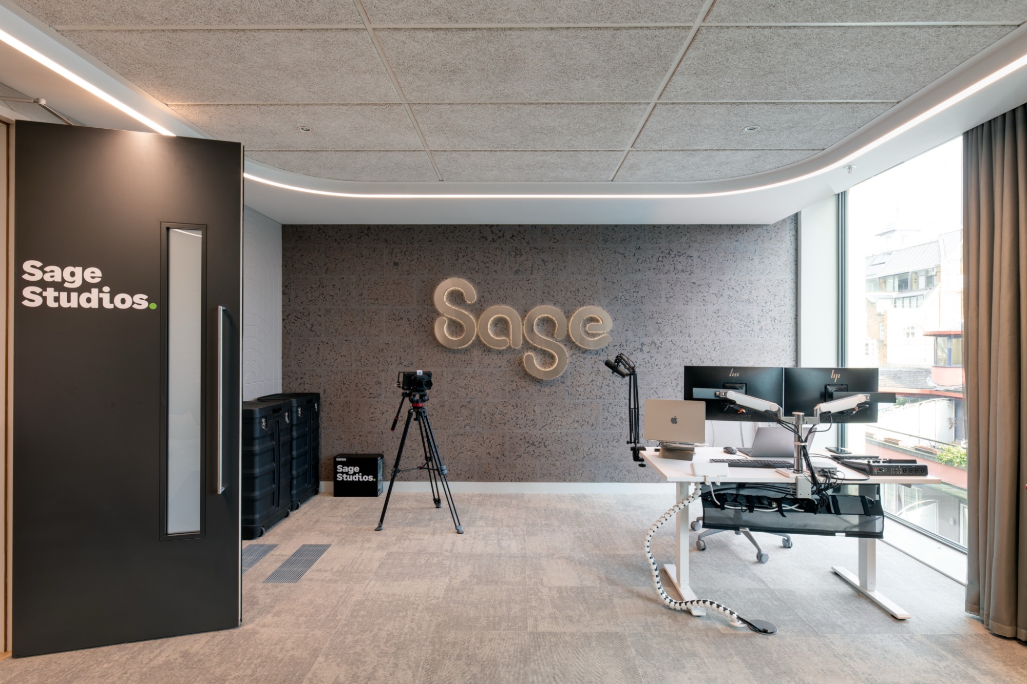 Podcast studio sage-london-office-6